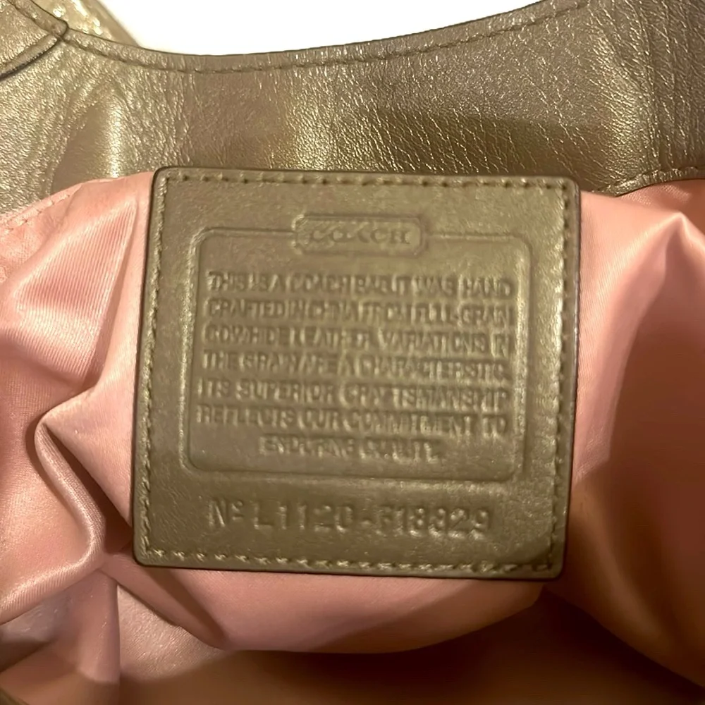 Coach Champagne Gold 'Lexi' pebbled leather shoulder purse....superb condition! - Picture 3 of 8